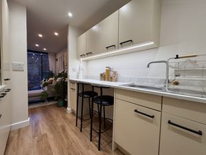 Photo 10- click for photo gallery